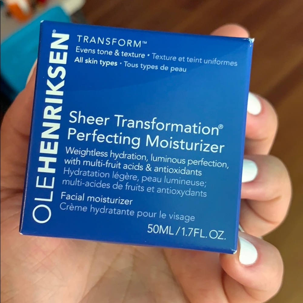 New and unopened OLEHENRIKSEN moisturizer!
